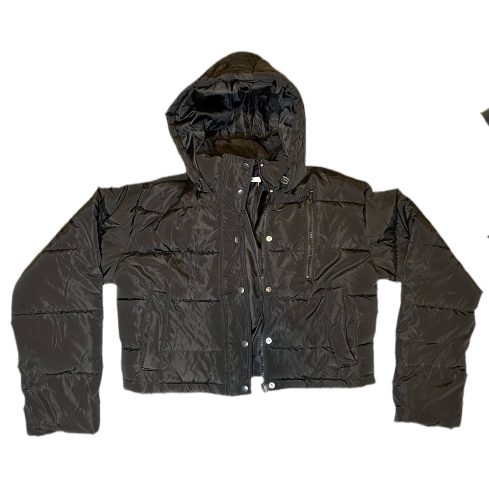 Black cropped puffer